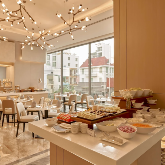 Khách sạn Adamas Boutique Nha Trang