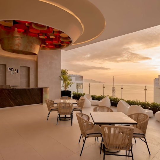 Khách sạn Adamas Boutique Nha Trang