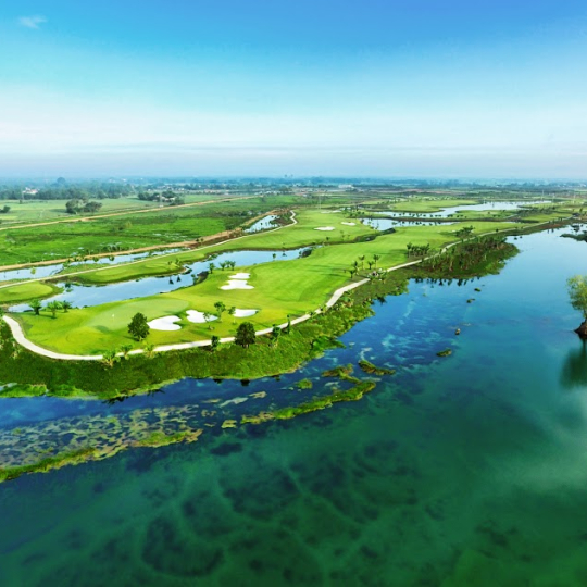 West Lakes Golf & Villas – Sân golf Hồ Chí Minh