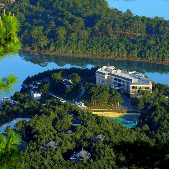 Khu Nghỉ Dưỡng Edensee Lake Resort & Spa Đà Lạt
