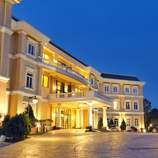 Khu Nghỉ Dưỡng Edensee Lake Resort & Spa Đà Lạt