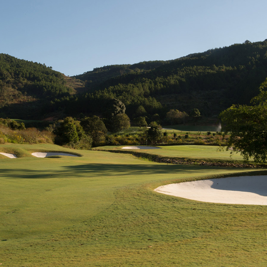  The Dàlat At 1200 – Sân Golf 18 Hố (Bao Gồm Phí Green, Caddy, Cart