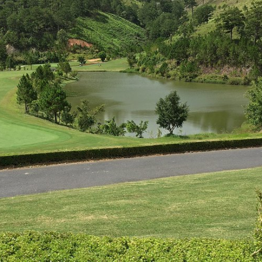 Sân Golf Đà Lạt  SAM Tuyền Lâm CC - 18 Hố,  Bao Gồm Phí Green, Phí Caddy Và Phí Xe Điện