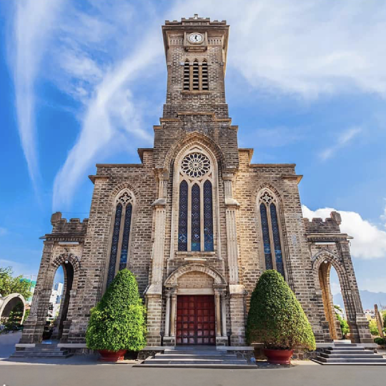 Tour Tham Quan Thành Phố Nha Trang 1 Ngày! Chợ Đầm, Chùa Long Sơn, Thuê Xe Có Hướng Dẫn