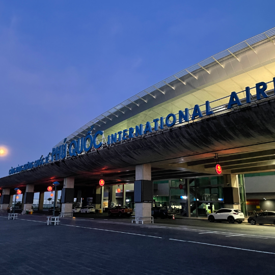 Dịch Vụ Xe Riêng Đón Tiễn Sân Bay Phú Quốc - Một Chiều, Khứ Hồi, Phục Vụ Mọi Tuyến