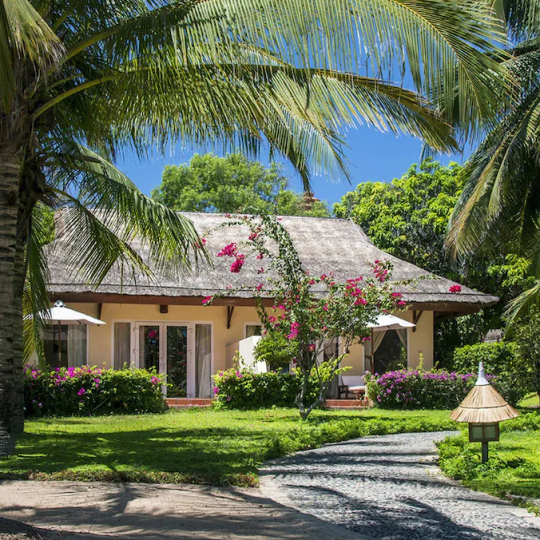 Victoria Phan Thiet Beach Resort & Spa (Mũi Né)