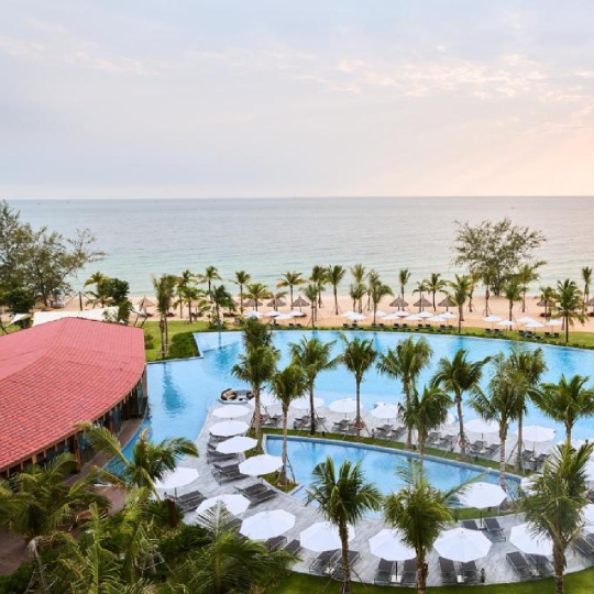 Foam Party | Movenpick Waverly Phu Quoc Resort Bubble Pop Pool Party Ticket